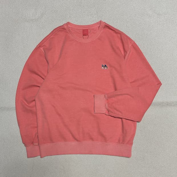 A.SOF 에이소프 덕 패치 피그먼트 스웨트셔츠