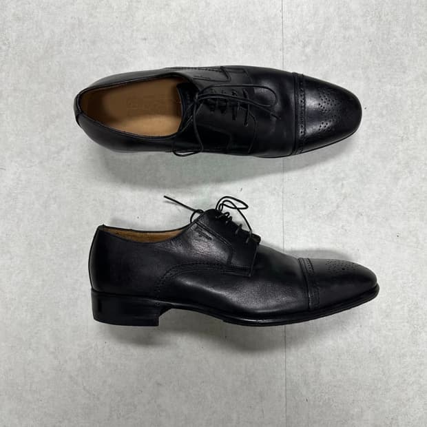 페라가모 세미 브로그 더비