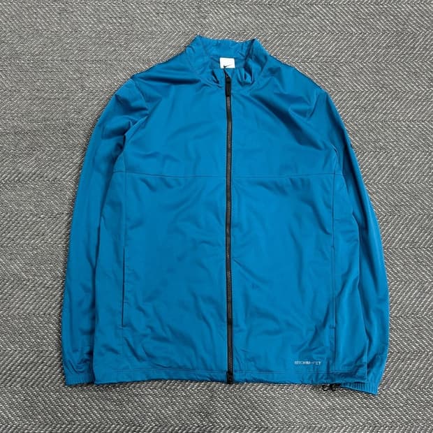 나이키 스톰 핏 바람막이  V0472