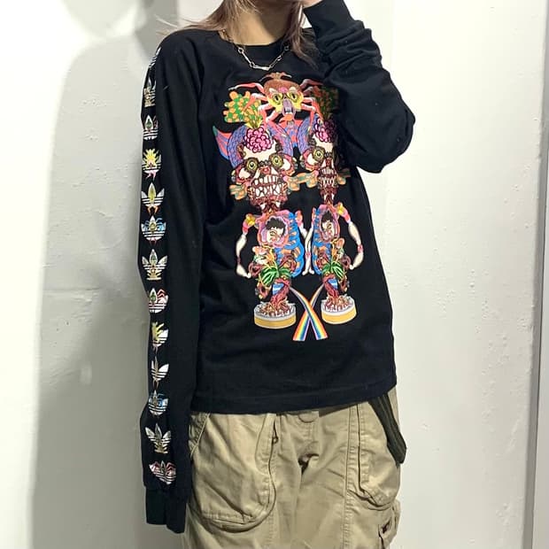 아디다스 펑크 티셔츠