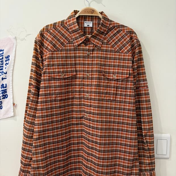 250. 콜롬비아 셔츠 