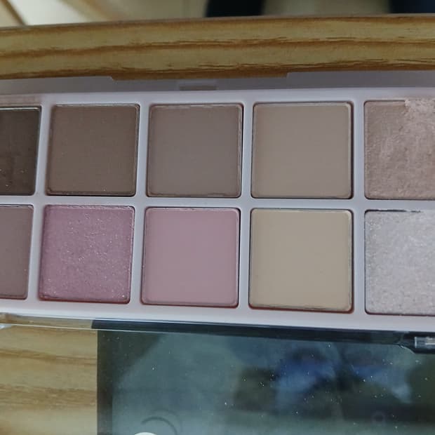 롬앤 배러 댄 팔레트 피오니 누드 가든 팝니다