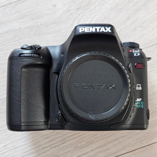 펜탁스 *ist D DSLR 카메라 블랙
