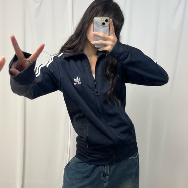Adidas Europa black jersey