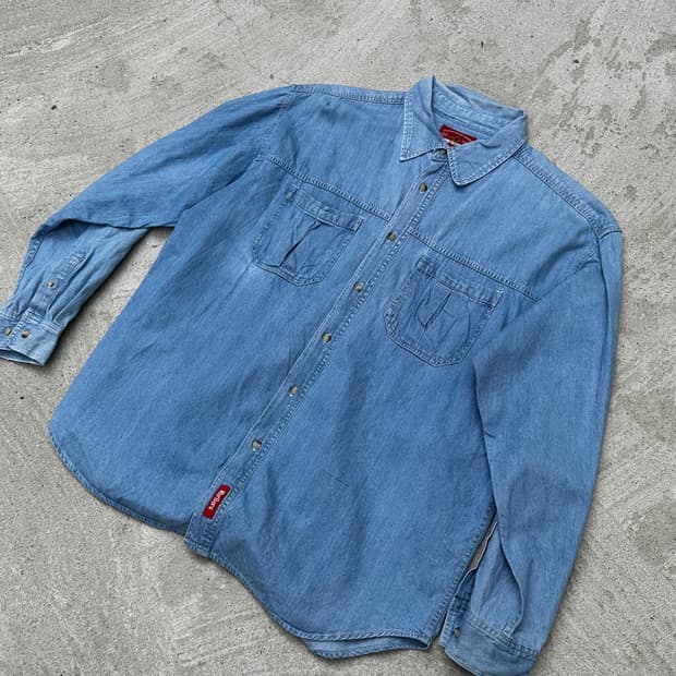 90’s Marlboro Country Store Denim Shirt