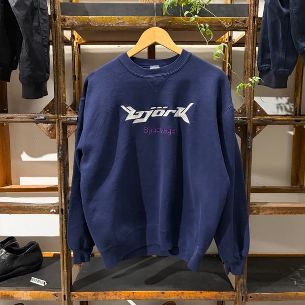 90s Bjork Russell sweat