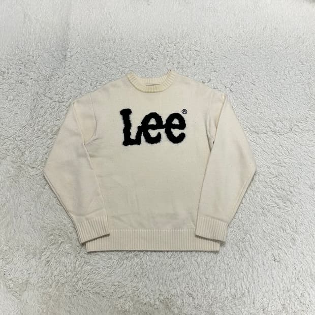 Lee 니트