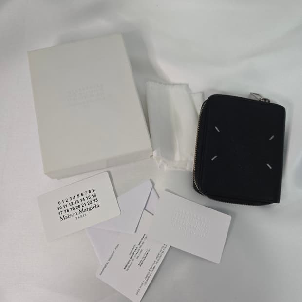 마르지엘라 지퍼 반지갑