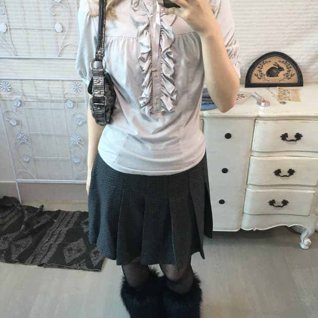 jpn vintage sora grey ruffle blouse