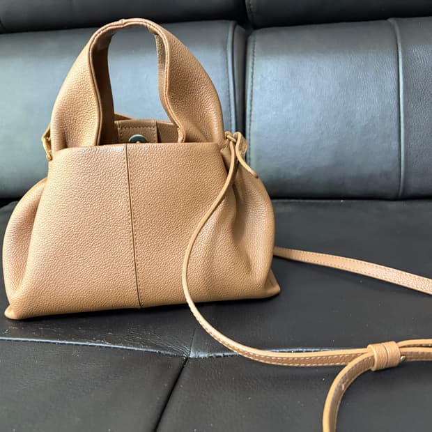 Polene 누메로 눼프 미니 / 캬라멜 색상