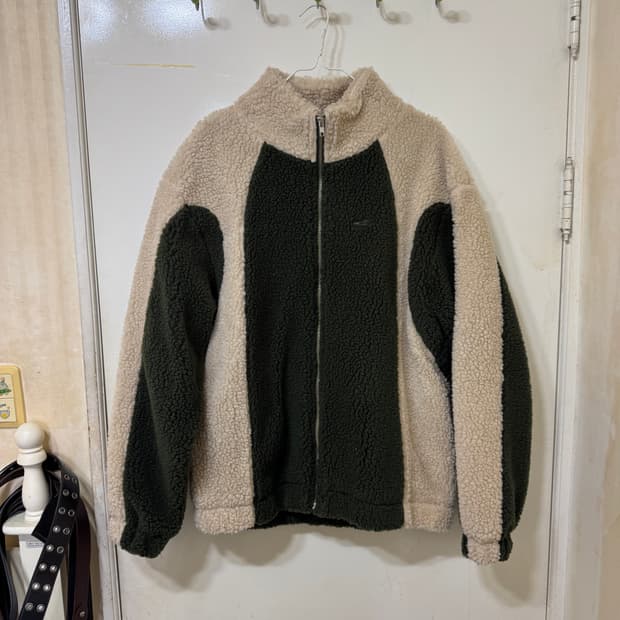 [새상품]LEEY 멀티컬러 후리스 자켓 카키