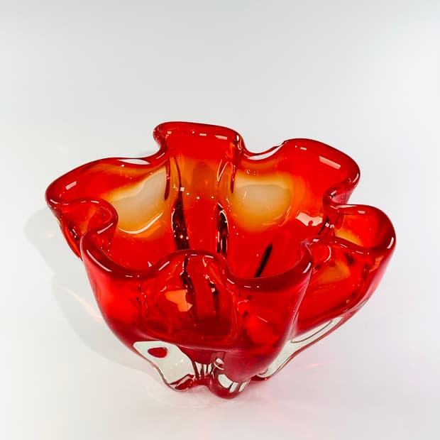 Vintage sanyu artglass handkerchief bowl