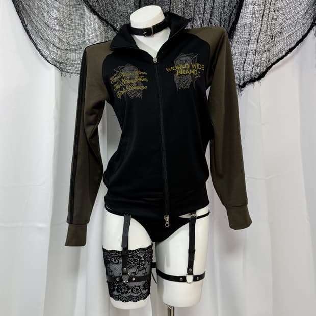 khaki printing zip up