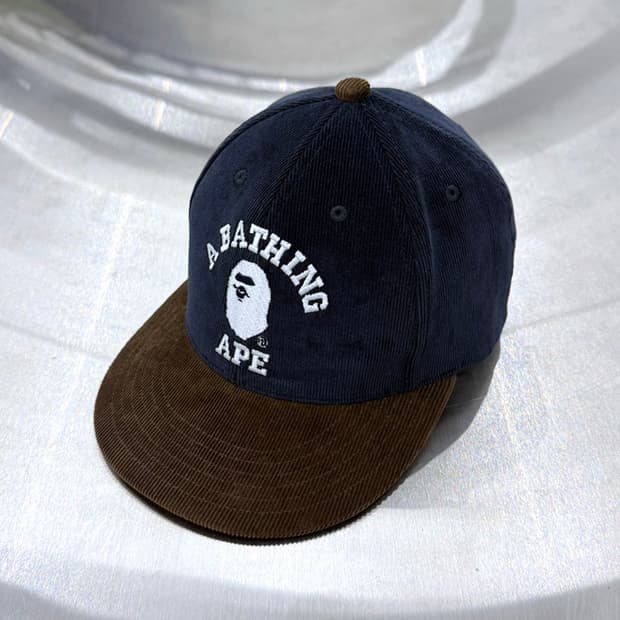베이프 컬리지 로고 코듀로이 볼캡