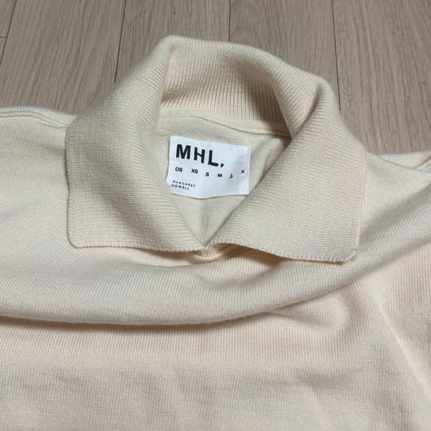 마가렛호웰(MHL) 카라 니트 아이보리 L