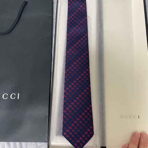 구찌 GG 로고 실크 넥타이