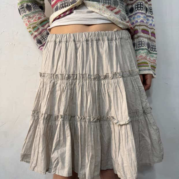 design midi skirt