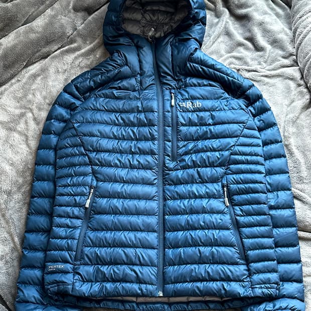 (M) Rab 랩 마이크로라이트 알파인 자켓 템페스트 블루