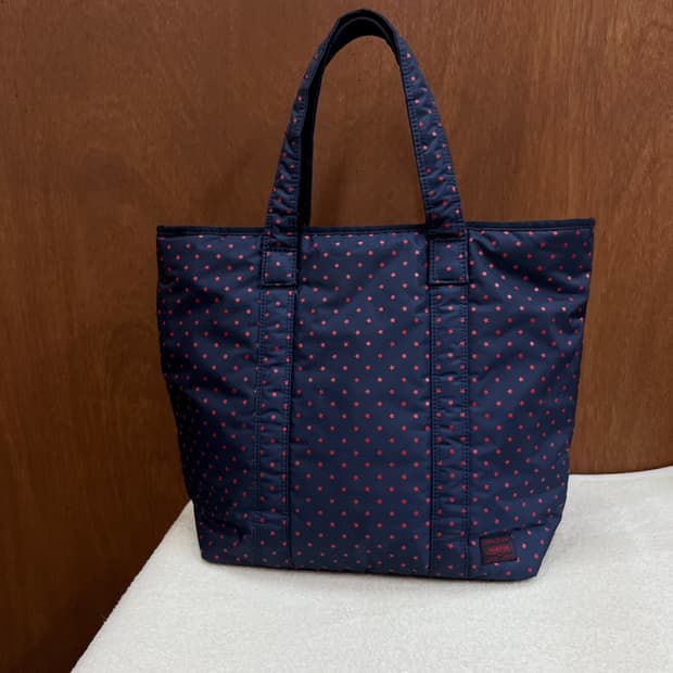 포터 별 패턴 숄더백 네이비
