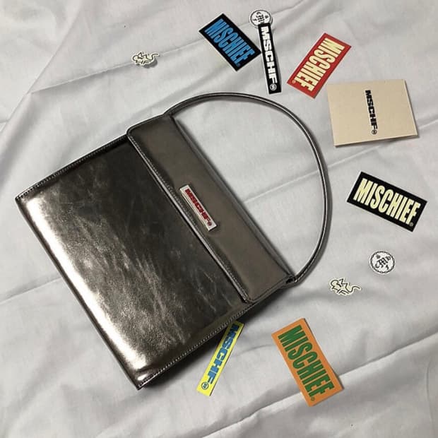 미스치프 이브닝백 건메탈