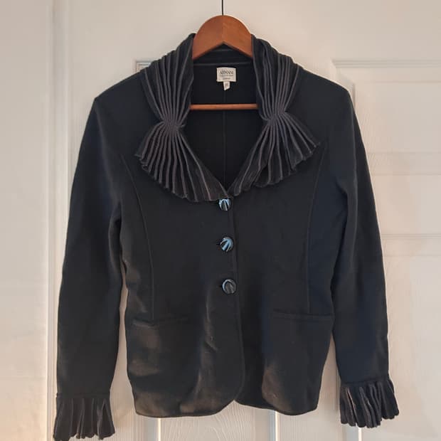 알마니 콜레지오니 블랙 프릴 자켓 42