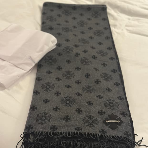 [OS]크롬하츠 실크 머플러