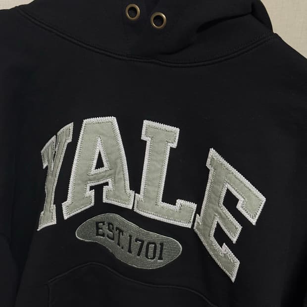 YALE 예일 숏 후드티
