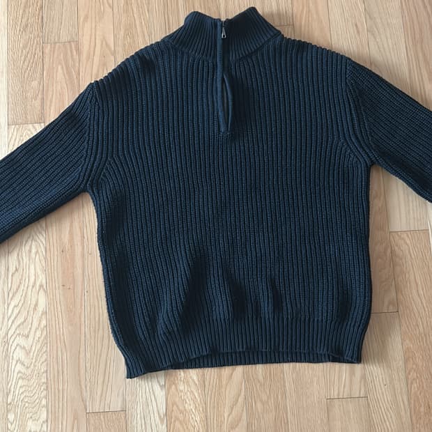 제이엘브 클래식 머슬핏 하프집업 니트