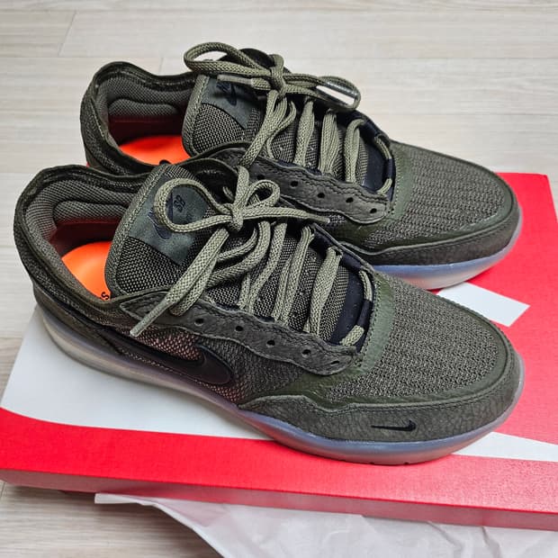 나이키 SB PS8 (260)