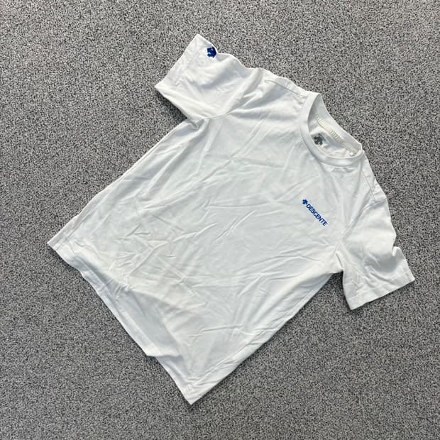 85 신형 데상트 여성 반팔 티셔츠 0623J1