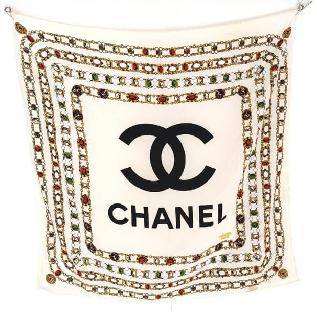 샤넬 실크 스카프