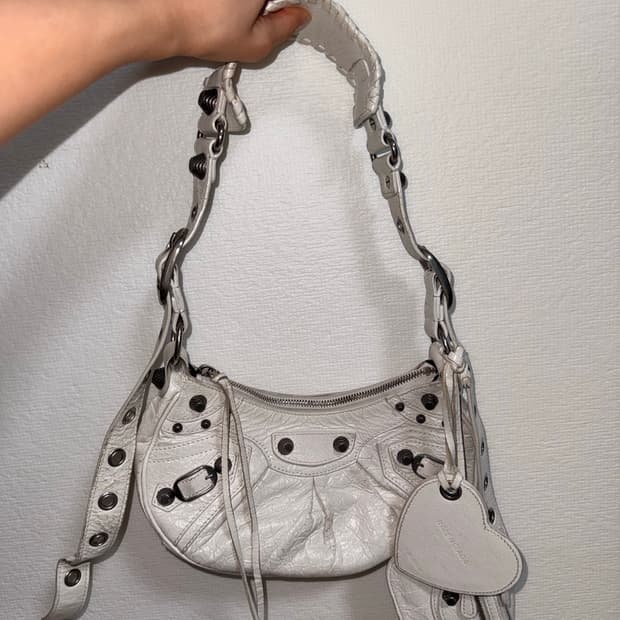 발렌시아가 르카골 xs 화이트