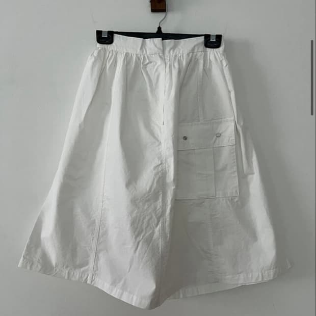 언유즈얼마켓 코튼 포켓 스커트