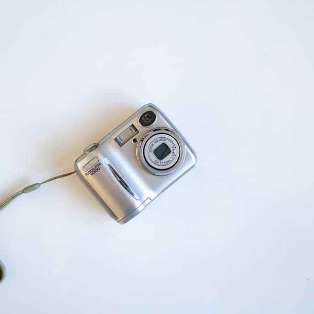 Nikon Coolpix 3200 / 빈티지 디지털 카메라