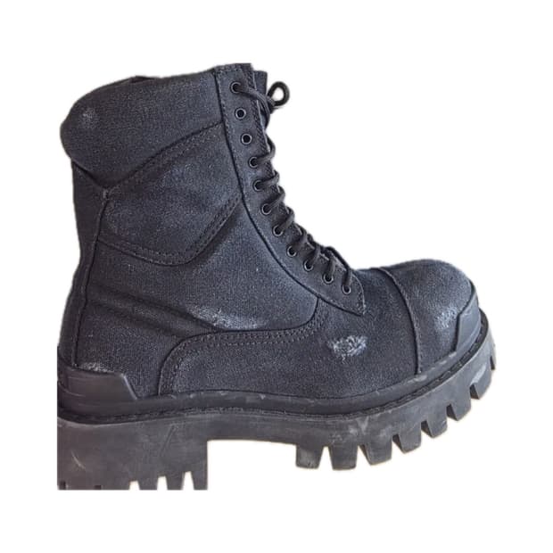 Balenciaga Scriek Combat 40