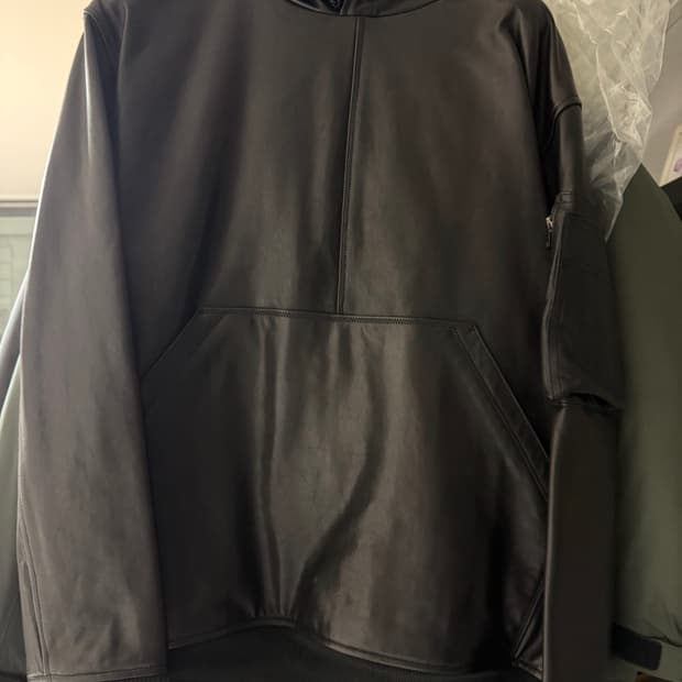 블랙아웃 레더 후드