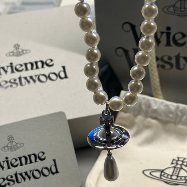 풀박스) 비비안 웨스트우드 원 로우 펄 드롭 초커 목걸이