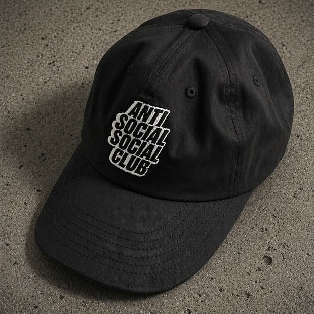 안티소셜소셜클럽 볼캡