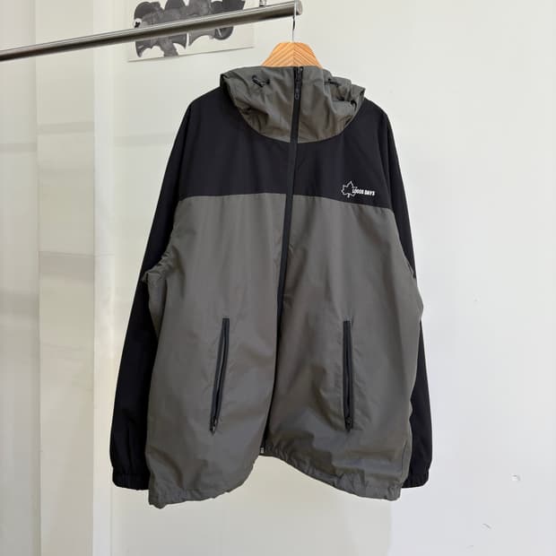 LOGOS DAYS 바람막이