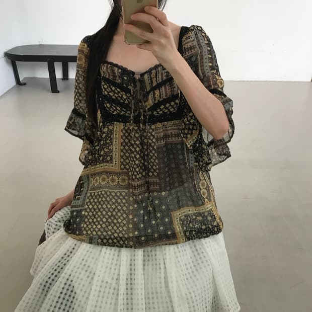 vintage brown pattern blouse