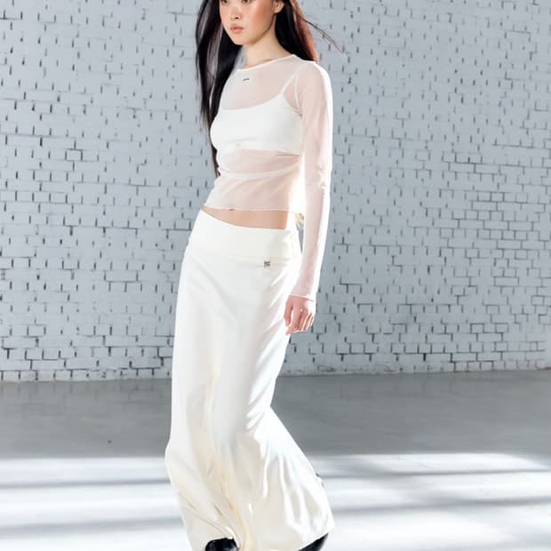 글로니(GLOWNY) LULU SHEER TOP (IVORY)