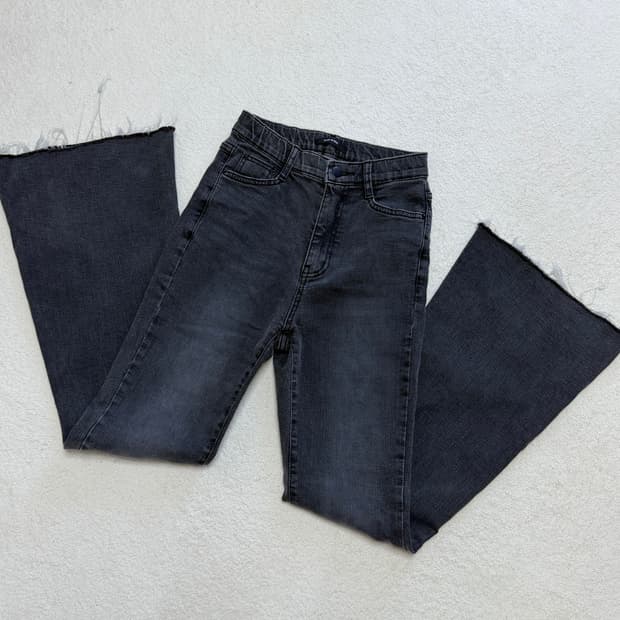 룩앳민 바지 판매합니다(부츠컷)