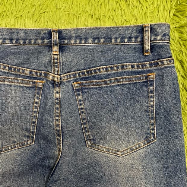 [33] 아페쎄 테이퍼드핏 데님팬츠