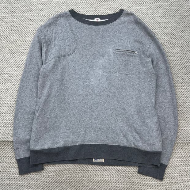 베이프 원포켓 패치 맨투맨 r2532