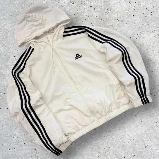 [S] 아디다스 에센셜 우븐 삼선 후드 바람막이 화이트 B438