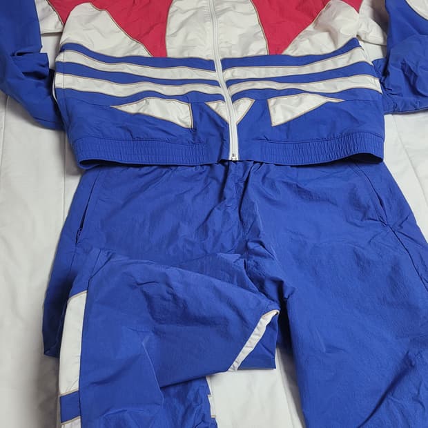 아디다스 빅트레포일 우븐 트레이닝set