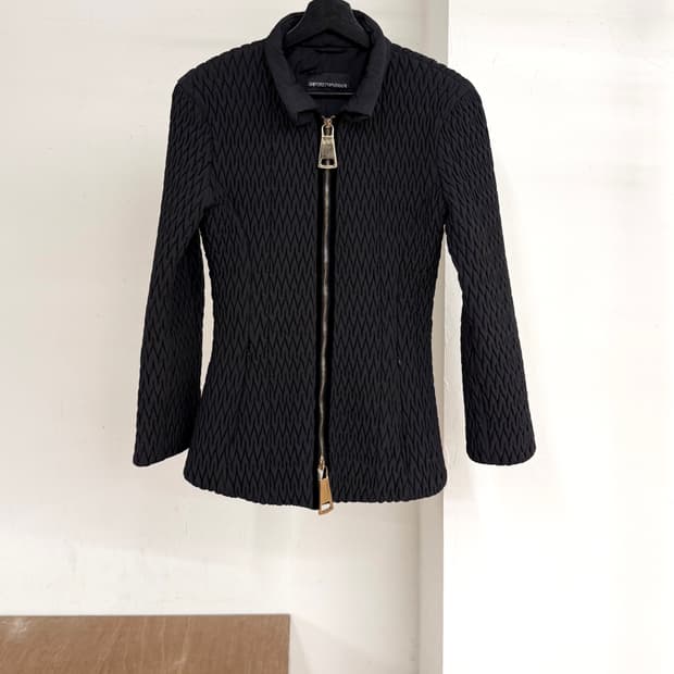 엠프리오 아르마니 블랙 지오메트릭 패턴 집업 자켓