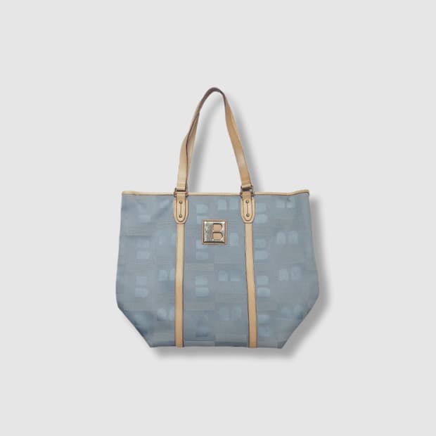 발리 B로고 패턴 캔버스 숄더백 (정품)