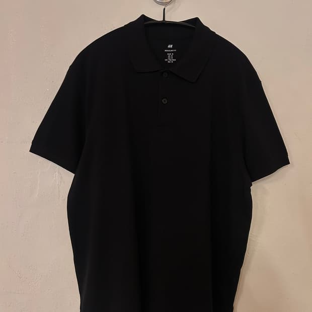 H&M 블랙 레귤러핏 폴로티 M (실측100-105)