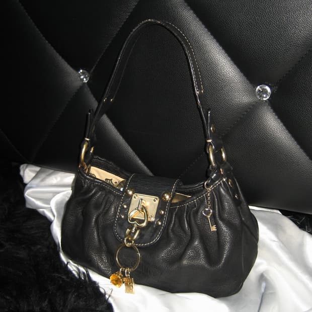 JUICY COUTURE 쥬시꾸뛰르 빈티지 레더 숄더백 오네갸루 펑크